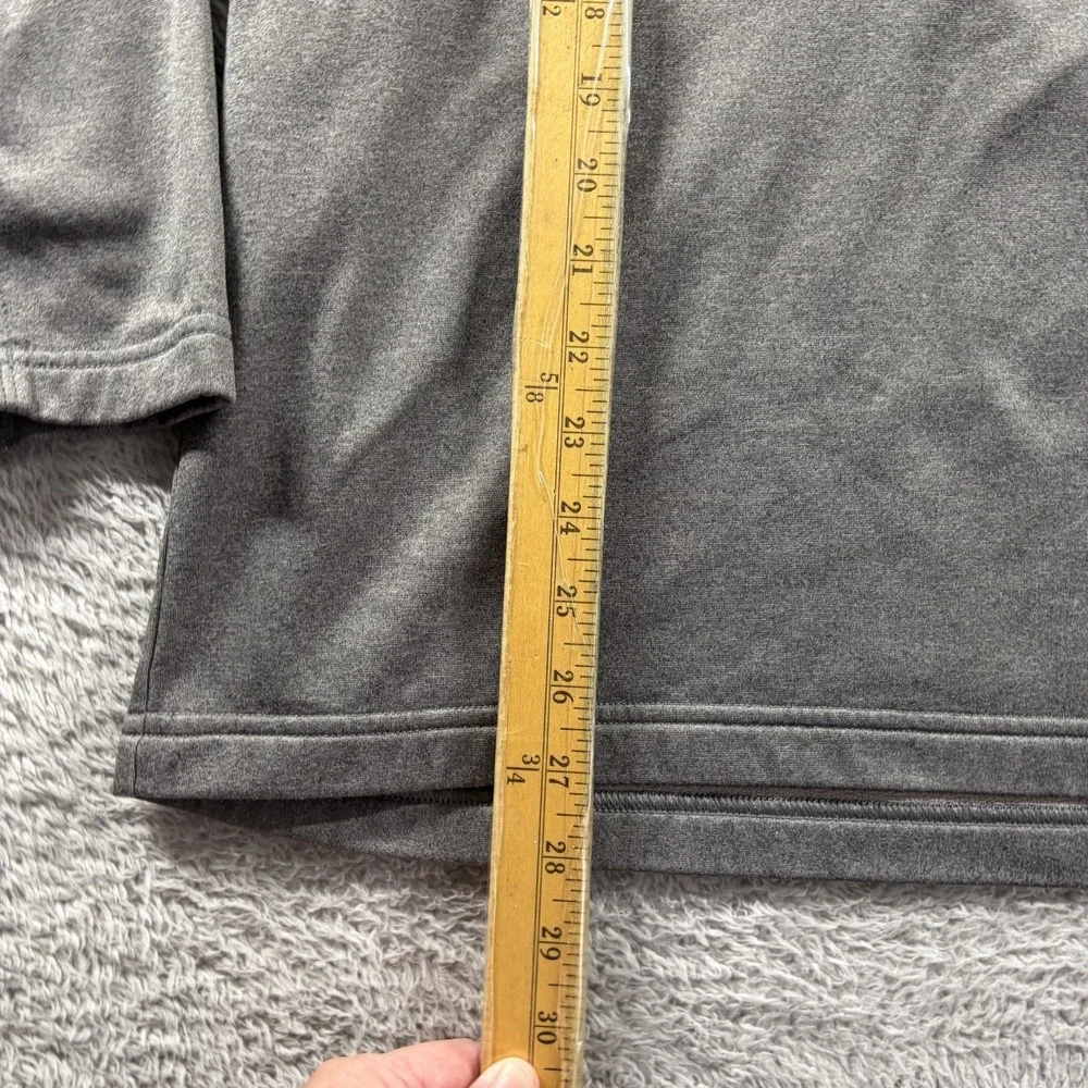 Under Armour Fleece Lined Compression Shirt Mens Medium Gray Loose Fit Baselayer